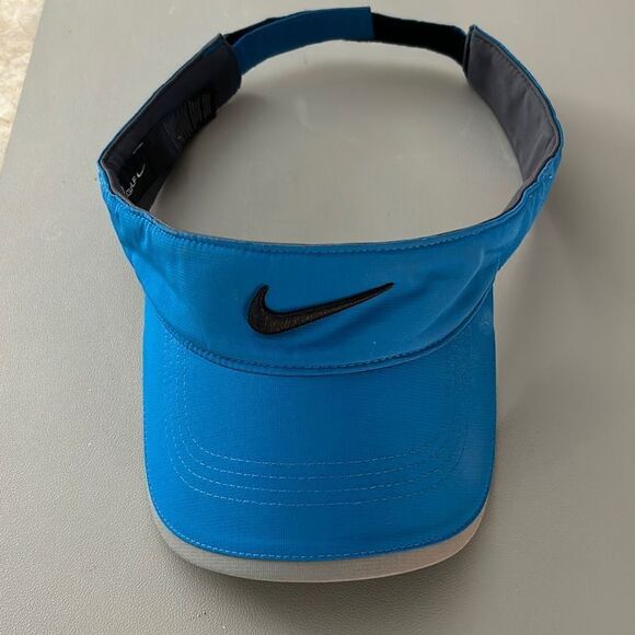 NIKE Bright Blue Visor - Picture 1 of 3